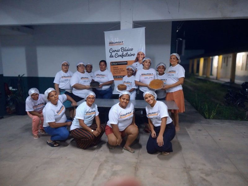 Curso Bsico de Confeiteiro, promovido pelo projeto Qualifica+ Construindo o Futuro!